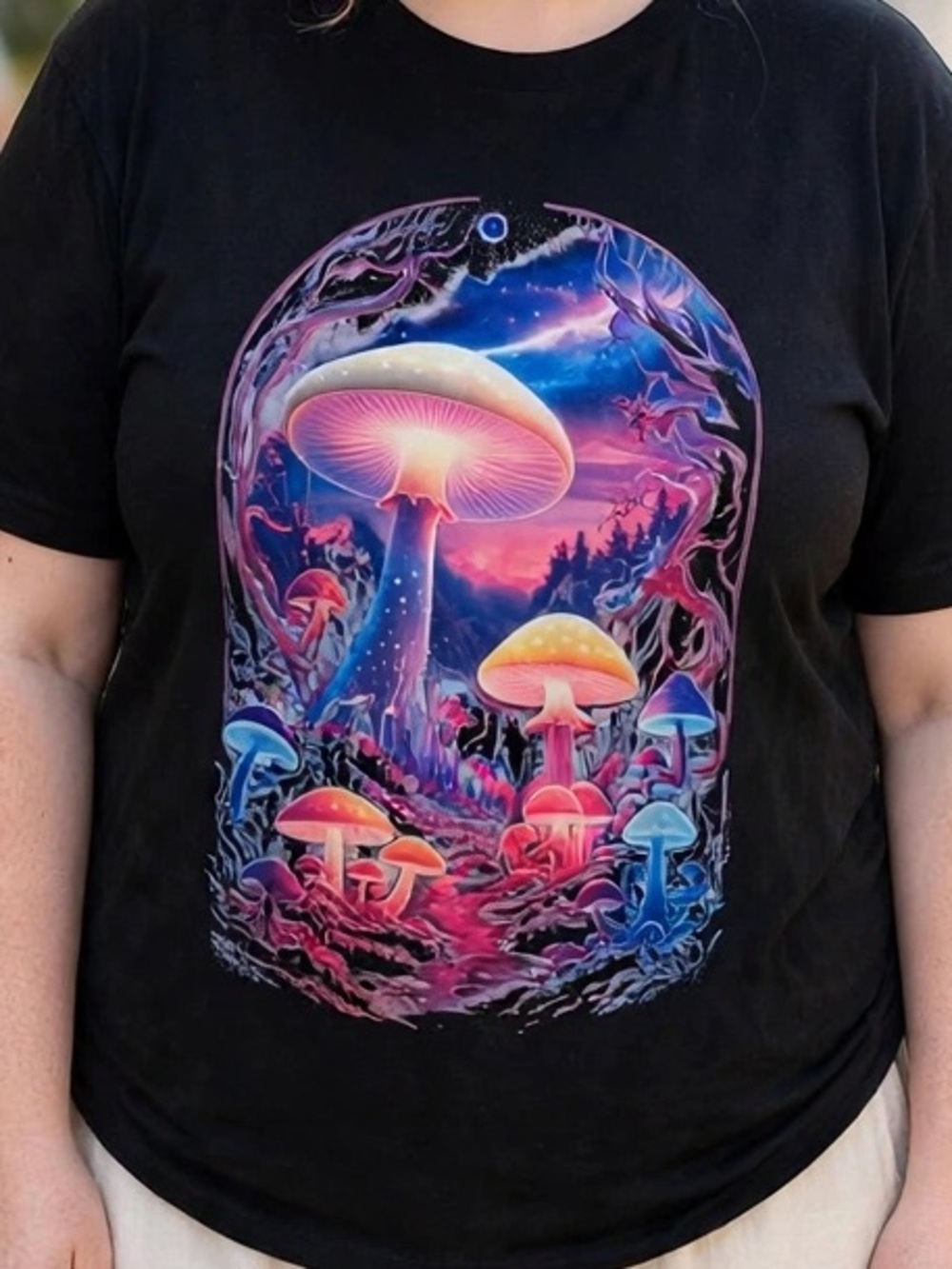 Black Psychedelic Mushroom Graphic Tee T-Shirt
